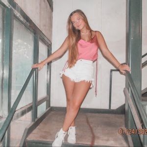 Meet your Posher, Hannah